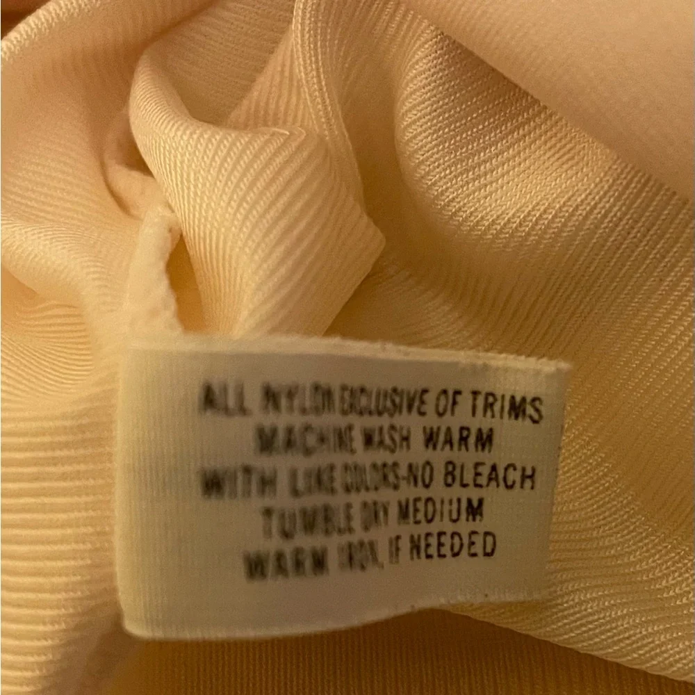 Vintage Shadowline Nightgown in Pale Pink Nylon Size Large - Picture 6 of 6